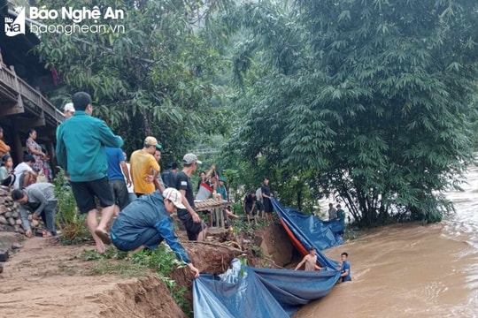 Nỗi lo lũ quét về đêm ở huyện vùng biên Nghệ An