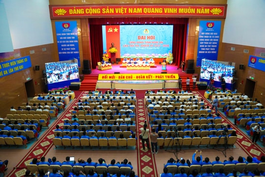 Khai mạc trọng thể Đại hội Công đoàn tỉnh Nghệ An lần thứ XIX, nhiệm kỳ 2023-2028