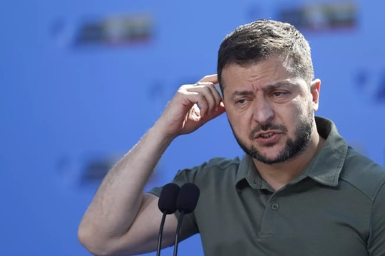 Hậu quả khó lường nếu Tổng thống Ukraine không chịu lắng nghe phương Tây