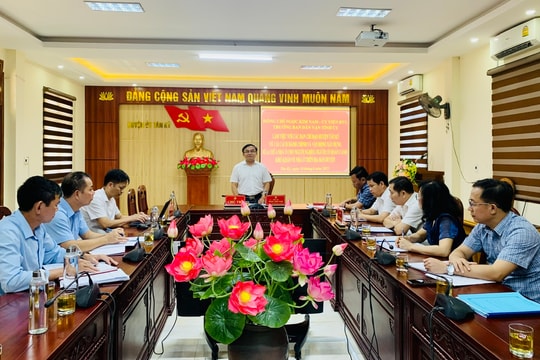 Rà soát công tác cải cách hành chính và xây nhà cho người khó khăn về nhà ở tại Tân Kỳ