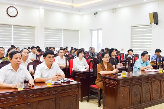 Nâng cao đạo đức công vụ, thực hành văn hóa công sở trong Khối Các cơ quan tỉnh Nghệ An