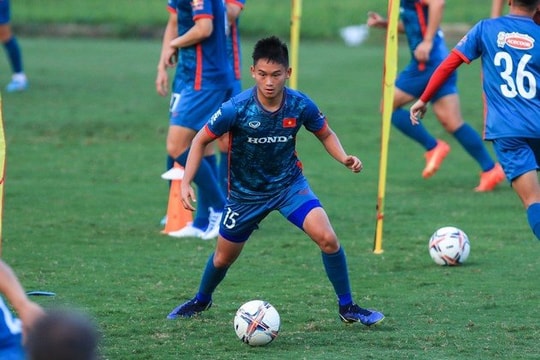 Tiền vệ Việt kiều Andrej Nguyễn An Khánh được triệu tập; Bayern đạt thỏa thuận mua Harry Kane với giá kỷ lục