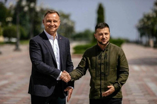 Tổng thống Ba Lan nhận định Ukraine không thể chọc thủng tuyến phòng thủ của Nga