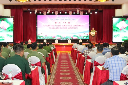 Nâng cao nhận thức, trách nhiệm, kỹ năng cho lãnh đạo, cán bộ các cơ quan, đơn vị trong công tác bảo đảm an toàn, an ninh mạng