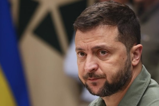 Tổng thống Zelensky thừa nhận trách nhiệm về tấn công cầu Crimea 