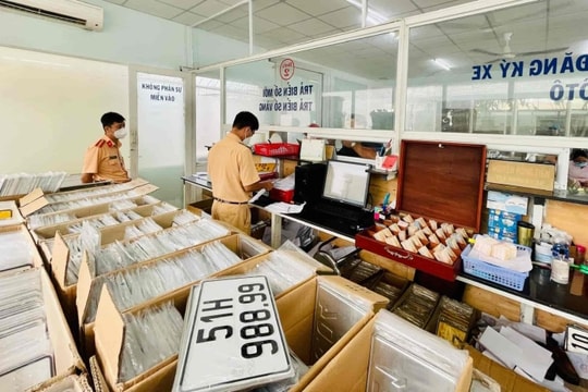 Những trường hợp nào bị thu hồi chứng nhận đăng ký, biển số xe từ hôm nay?