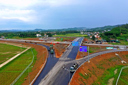 Cao tốc Nghi Sơn - Diễn Châu đoạn qua Nghệ An chạy nước rút trước thời điểm thông xe 2/9