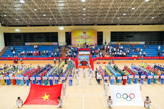 Gần 1.300 vận động viên tham gia Giải thể thao truyền thống Đảng bộ Khối các cơ quan tỉnh Nghệ An