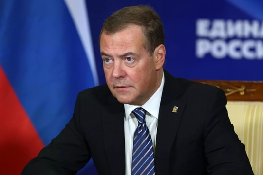 Ông Medvedev tuyên bố phương Tây sẽ không thể tránh khỏi 'thua cuộc' ở mặt trận Ukraine 