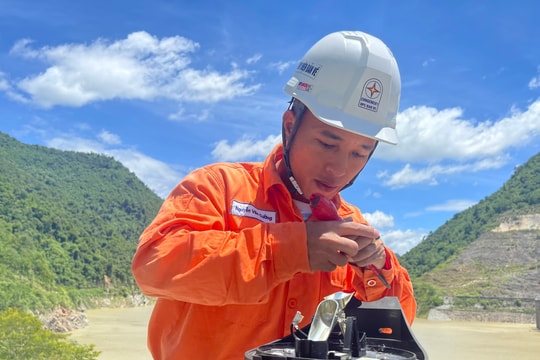 Canh lũ phía thượng nguồn