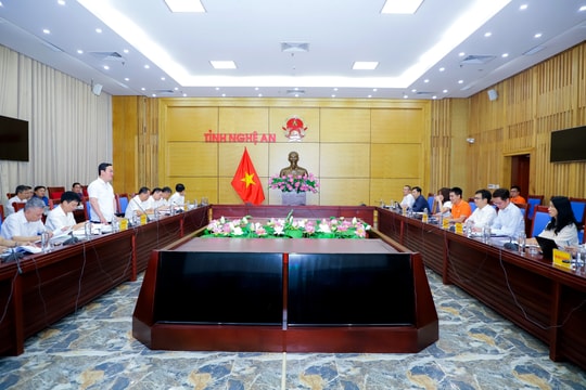 Tỉnh Nghệ An sẽ hợp tác với Tập đoàn FPT trong chuyển đổi số và giáo dục