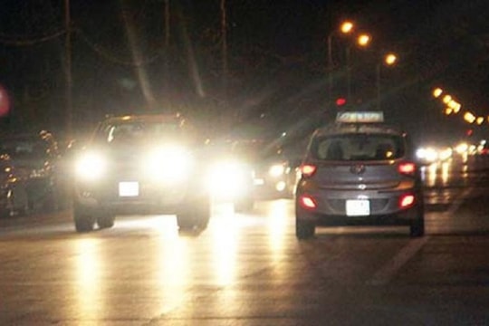 Điều chỉnh đèn pha thế nào cho hợp lý?