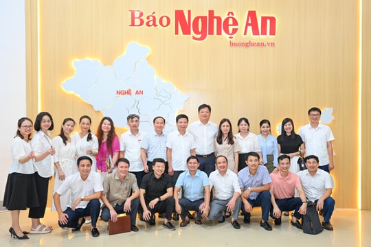Đoàn công tác Báo Hà Tĩnh thăm và làm việc với Báo Nghệ An