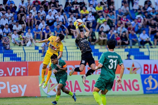 Cựu thủ môn Sông Lam Nghệ An: Từ băng ghế dự bị đến thủ lĩnh trên sân 