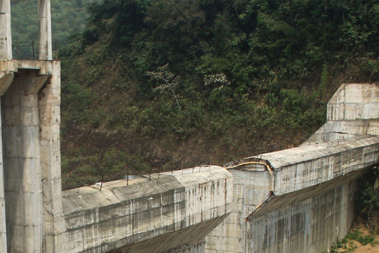 Thủy điện làm 14 năm rồi vẫn chưa xong!