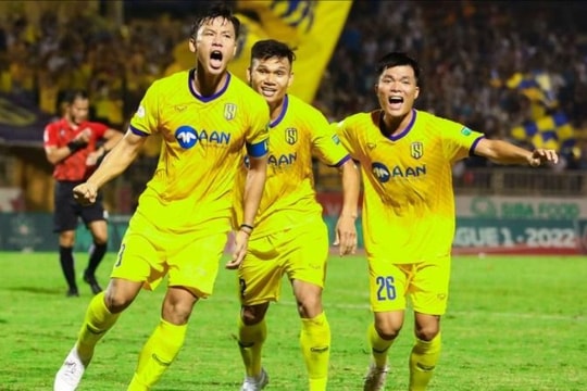 Sông Lam Nghệ An và bài toán 'chảy máu' lực lượng