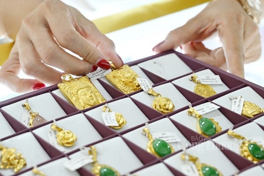 Vàng thế giới tăng lên mức 1904,7 USD/oz; Thép Trung Quốc tồn kho tăng cao, ảnh hưởng thị trường trong nước