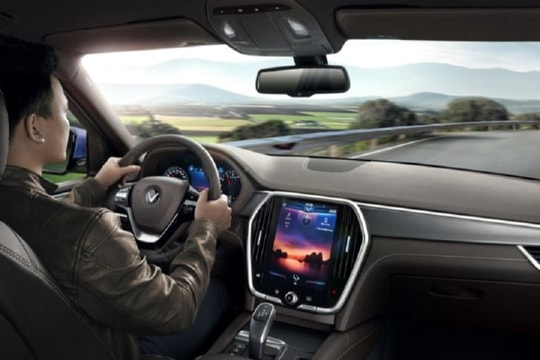 Gương chiếu hậu trong xe ô tô sử dụng thế nào?