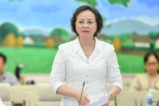 Bộ trưởng Nội vụ Phạm Thị Thanh Trà: Hướng tới bỏ thi chuyên viên cao cấp, chuyên viên chính