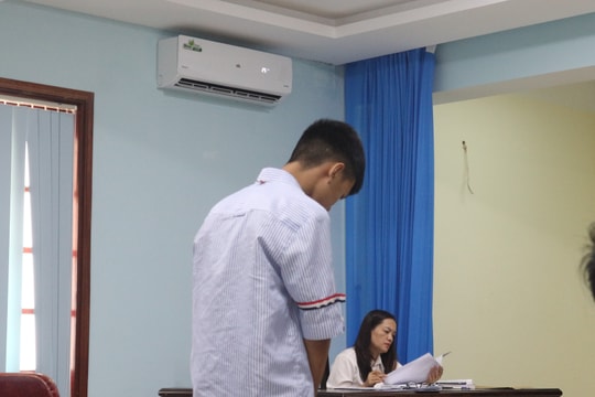 Nam sinh lớp 9 dùng dao đâm bạn học cùng lớp vì… nói chuyện riêng