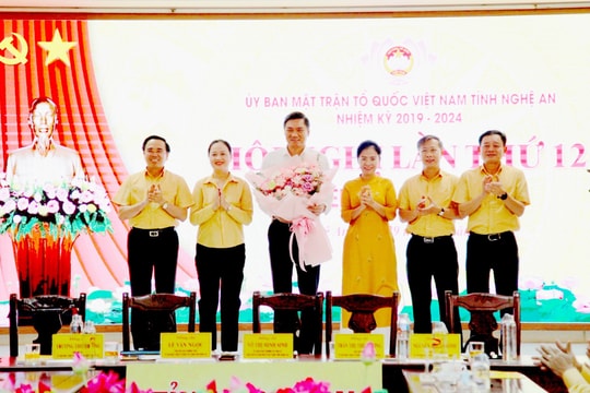 Hiệp thương cử chức danh Phó Chủ tịch không chuyên trách Ủy ban MTTQ Việt Nam tỉnh Nghệ An