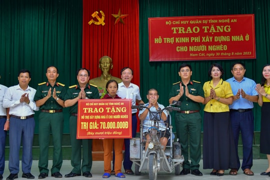 Bộ Chỉ huy Quân sự tỉnh hỗ trợ xây dựng nhà ở cho người nghèo huyện Nam Đàn