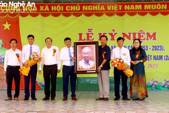 Xã Diễn Cát (Diễn Châu) kỷ niệm 70 năm thành lập 