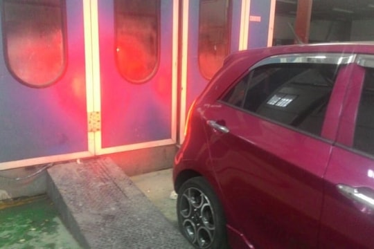 Làm thế nào để tự kiểm tra đèn phanh ô tô?