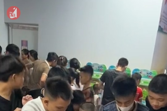 Các điểm vui chơi ở Nghệ An đông nghịt người trong dịp lễ Quốc khánh