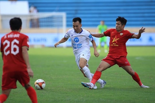 Tiền vệ Ngô Xuân Toàn - 'Chiến binh thầm lặng' của Hồng Lĩnh Hà Tĩnh 