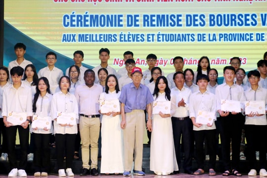 116 học sinh, sinh viên Nghệ An được nhận học bổng Vallet