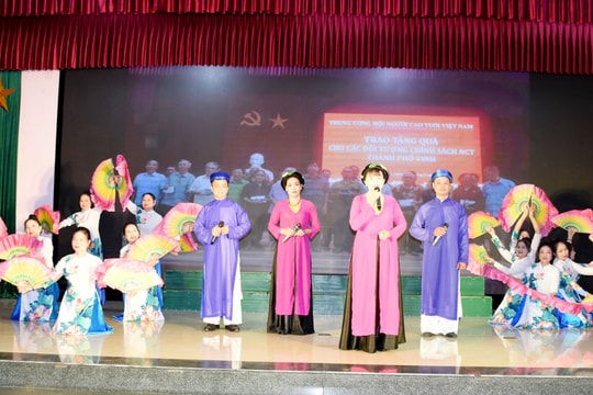 Hơn 250 diễn viên tham gia Liên hoan 'Tiếng hát Người cao tuổi' tỉnh Nghệ An năm 2023