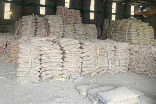  Bí đầu ra, một số doanh nghiệp sản xuất xi măng tại Nghệ An hoạt động cầm chừng 