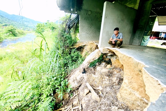 Hàng chục hộ dân vùng nguy cơ lũ quét ở xã biên giới Nghệ An thấp thỏm trong mùa mưa bão