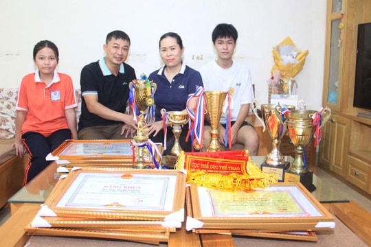 Chuyện một gia đình đam mê bóng bàn ở Nghệ An