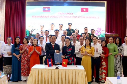 Ký kết Biên bản ghi nhớ Thỏa thuận hợp tác giữa 2 Sở Tư pháp Nghệ An và Xiêng Khoảng (Lào)