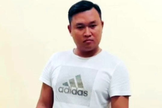 Tạm giam thanh niên nhận tiền chuyển nhầm nhưng không trả lại