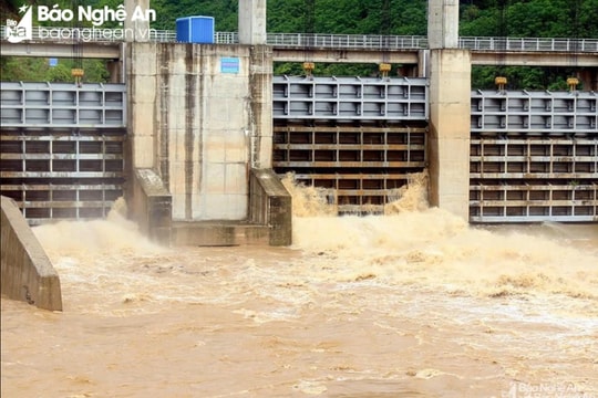 Vận hành điều tiết nước hồ chứa các Nhà máy Thủy điện Chi Khê (Con Cuông) và Khe Bố (Tương Dương)