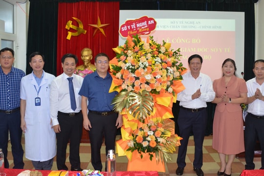 Sở Y tế công bố các quyết định điều động, bổ nhiệm cán bộ