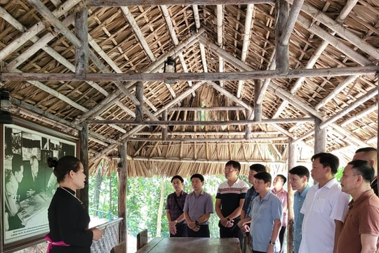 Đoàn công tác Báo Nghệ An, Thanh Hóa, Hà Tĩnh trao đổi kinh nghiệm tại Thái Nguyên