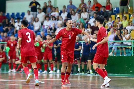 ĐT futsal Việt Nam ngược dòng ngoạn mục; Indonesia sớm đặt 1 chân vào vòng 1/8 ASIAD 2023