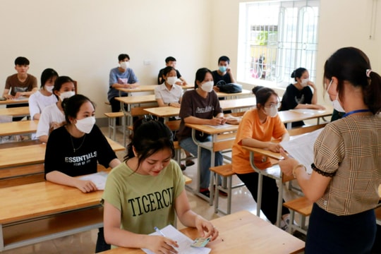 Bộ Giáo dục - Đào tạo đề xuất Chính phủ tăng học phí đại học