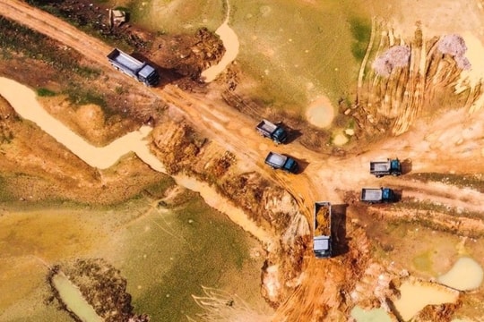 Vụ ‘đất tặc’ trên lòng đập Hổng Cốc: Sở Tài nguyên và Môi trường đề nghị huyện Nam Đàn kiểm tra, báo cáo trước ngày 26/9