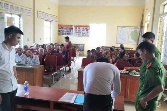 Dự buổi tri ân của 'học trò cũ thành đạt', nhiều cựu giáo chức ở Nghệ An bị lừa mua hàng giá cao