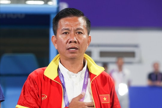 HLV Hoàng Anh Tuấn: 'Bóng đá Việt Nam cần hành động vì cầu thủ trẻ để hướng đến World Cup'