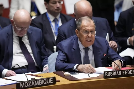 Ngoại trưởng Nga cho rằng phương Tây phải chịu trách nhiệm về sự sụp đổ của Ukraine