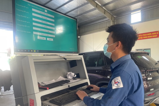 Lượng xe đến đăng kiểm tại Nghệ An giảm mạnh sau thời gian bị ùn ứ