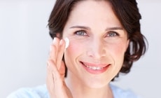 Thói quen chăm sóc da tốt nhất cho chị em bước sang tuổi 40