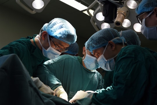 Một sự cho đi giúp những cuộc đời bất hạnh được tái sinh