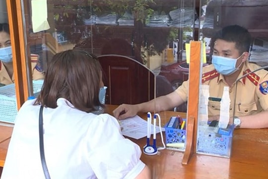 Chậm nộp phạt nguội có phải nộp lãi hay không?